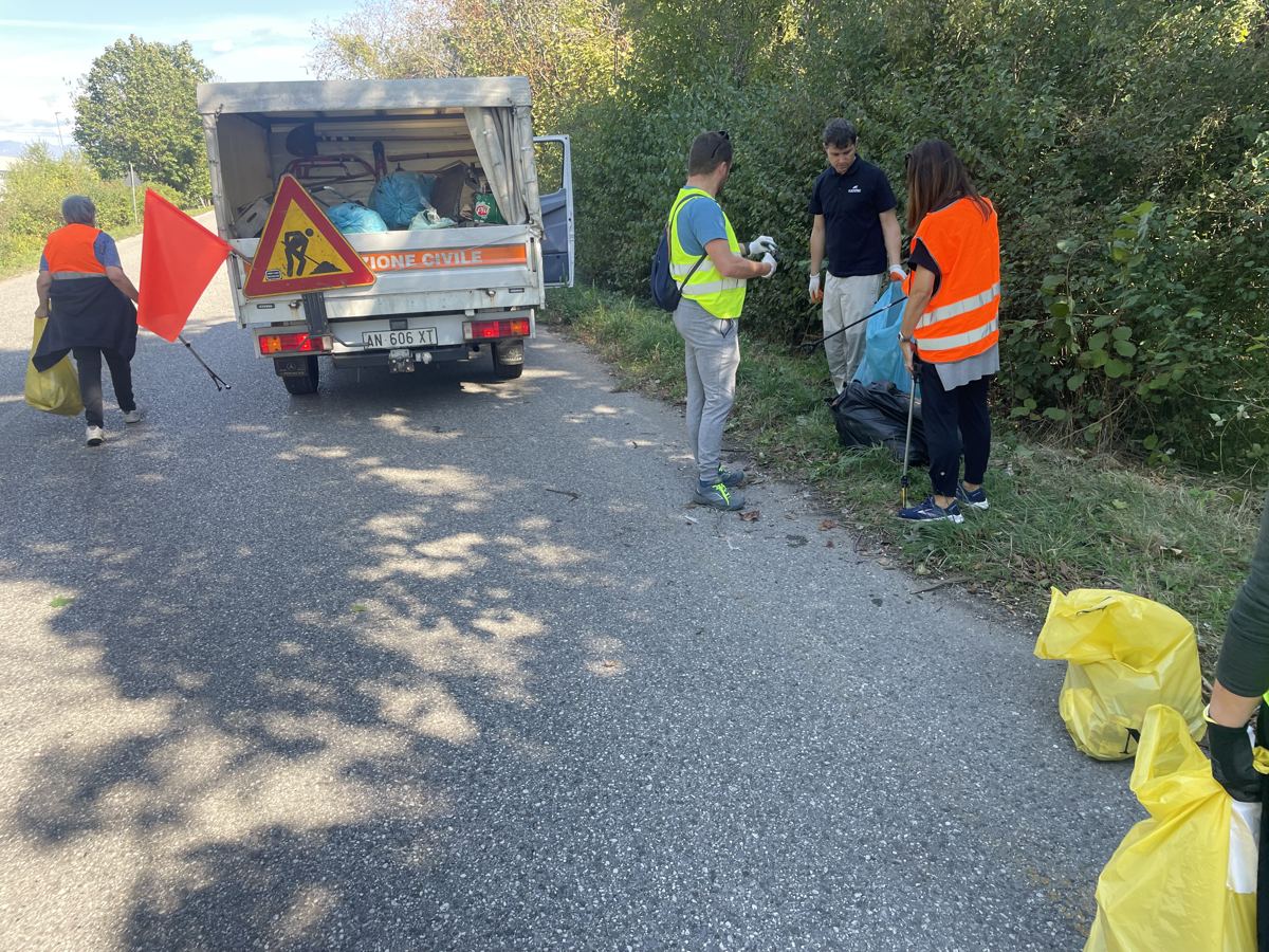 Progetto pulizia strade e argini